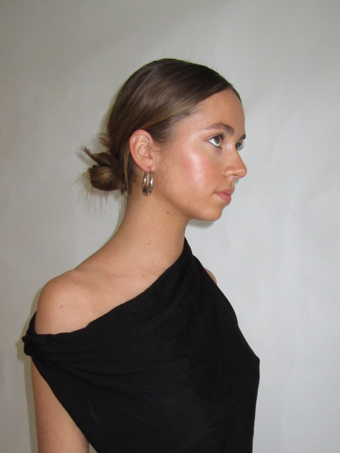 Large Claude Hoops - Silver
