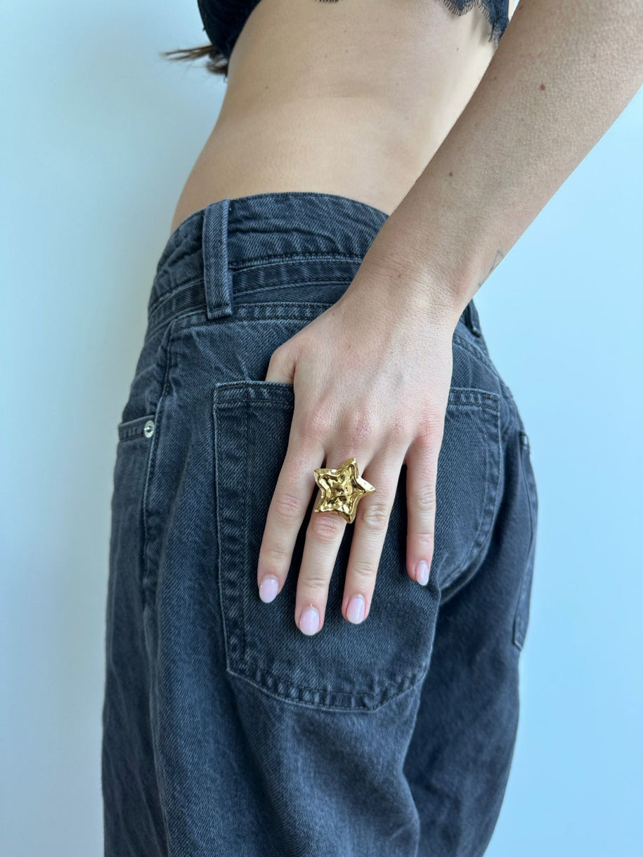 Saskia Star Ring - Gold