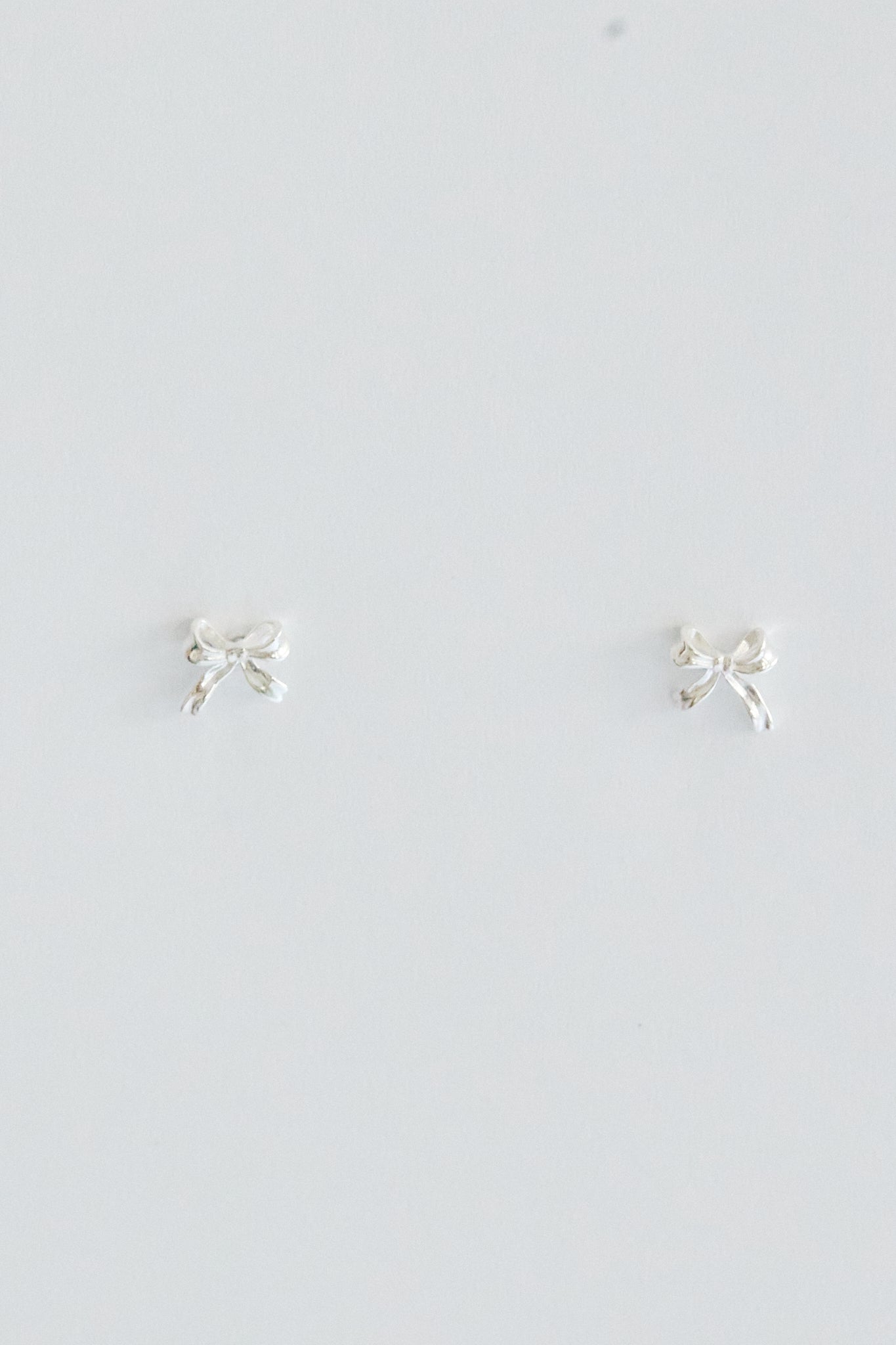 Bow Studs Silver